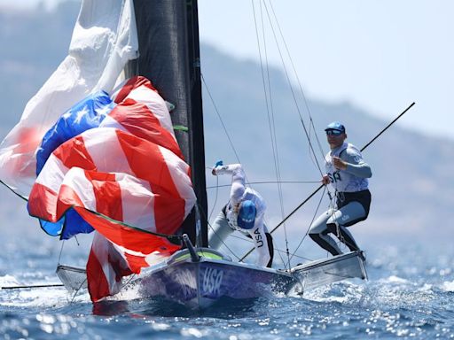 Olympics-Sailing-Spanish duo sail to gold in men’s skiff