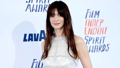 Anne Hathaway sufrió un aborto espontáneo mientras actuaba como mujer embarazada en el escenario