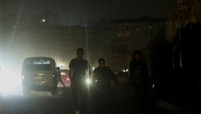 Egypt temporarily extends daily power cuts to three hours