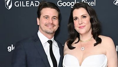 Melanie Lynskey Celebrates Husband Jason Ritter’s Unwavering Support in Her Acting Endeavors | Melanie Lynskey, Jason Ritter | Just Jared: Insider Stories on Celebrity Encounters