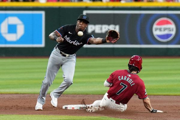 D-backs grab early lead, shut down Marlins