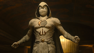 Oscar Isaac’s Moon Knight Costume Has An Insanely Detailed Easter Egg In Its Design, And Here's Where ...