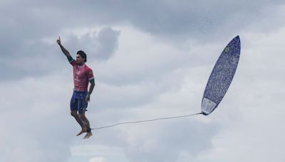 El surf encuentra la foto que quería en el espectacular vuelo de Gabriel Medina en los Juegos Olímpicos