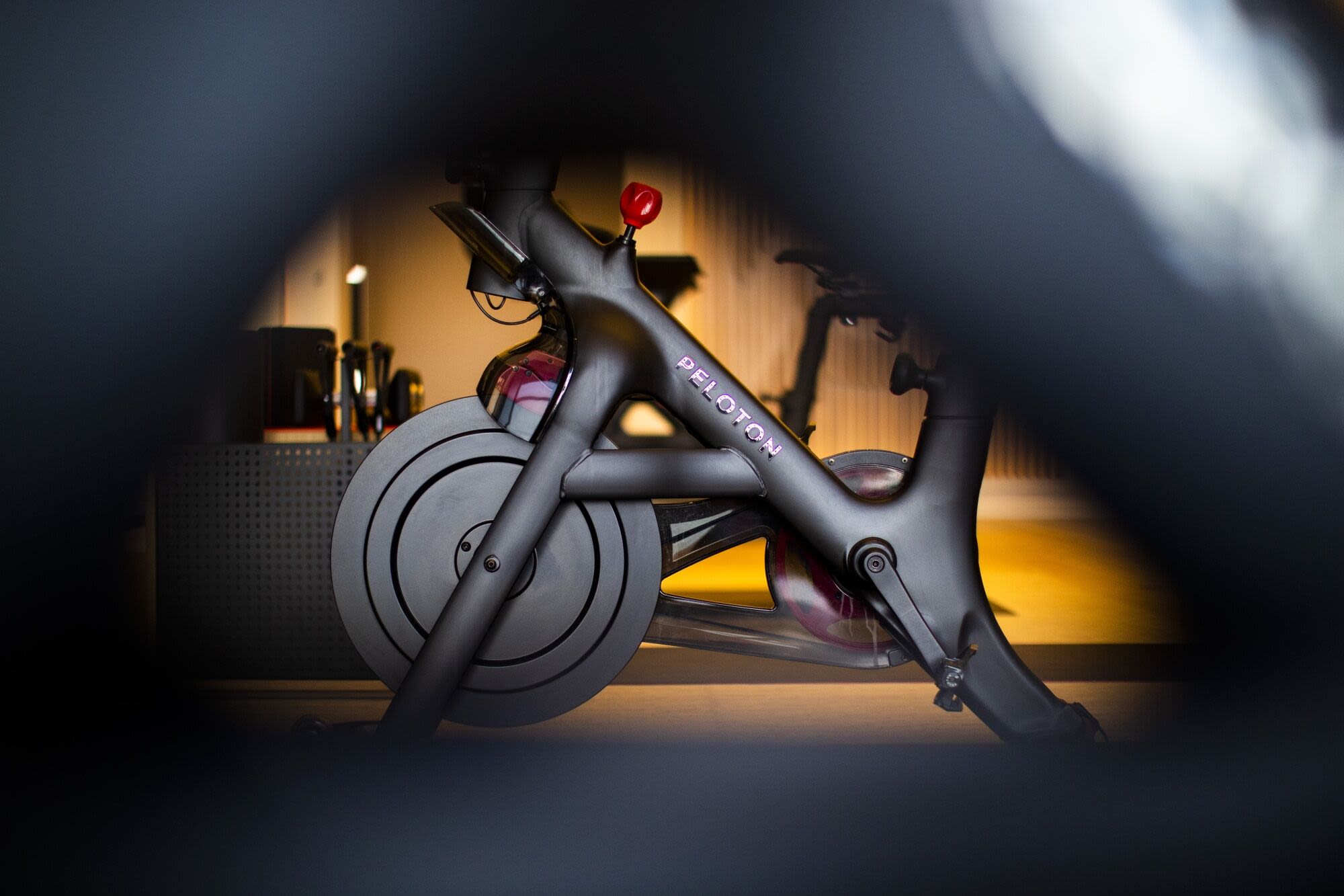 Peloton CEO McCarthy Stepping Down; Firm Cutting 15% of Jobs