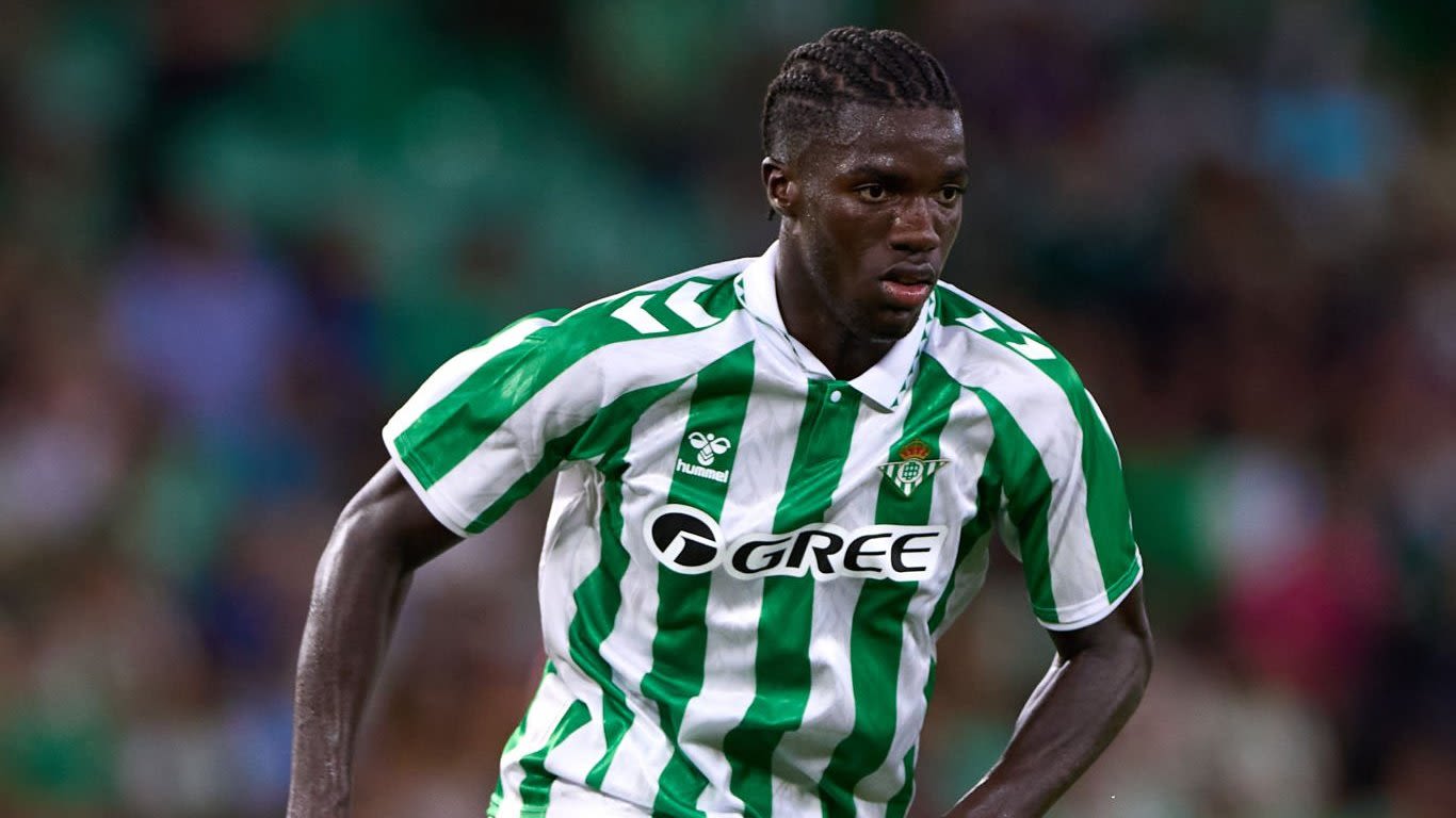 Real Betis starlet addresses failed summer departure – “Many things have been said that are not true”