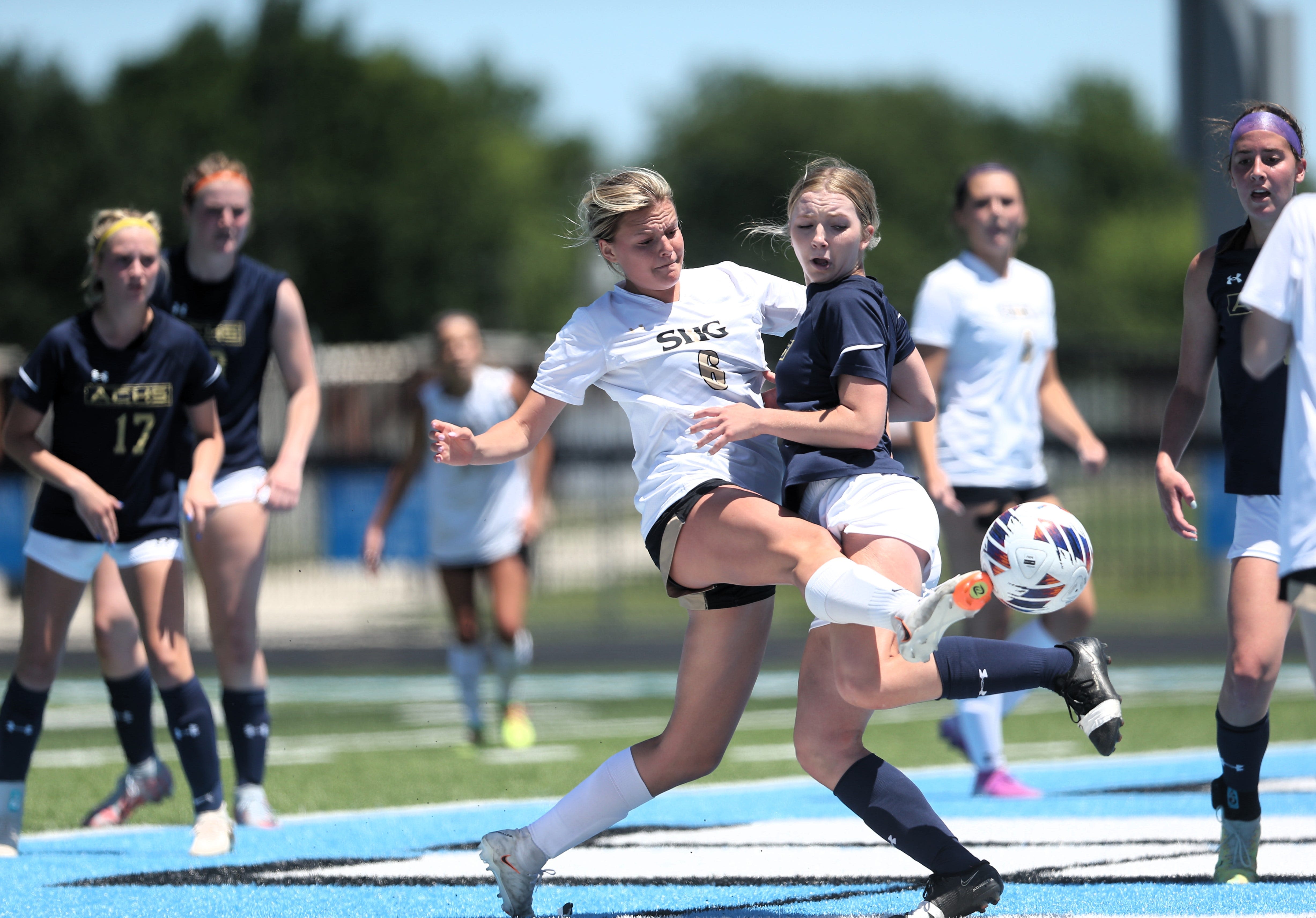 Williamsville girls soccer punches ticket to state, Althoff sinks SHG: 1A supersectionals