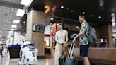 R2-D2遙控機器人現身松山機場 (圖)