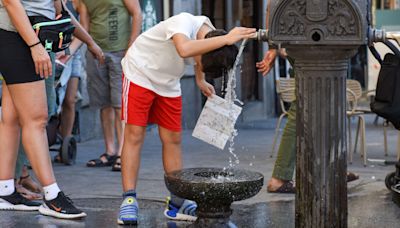 Major heat alert for thousands of Irish holidaymakers as weather warnings issued