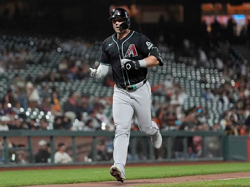 Randal Grichuk homers twice as Diamondbacks hold off Giants 8-7