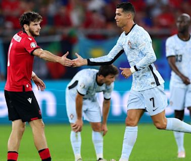 Georgia's Kvaratskhelia steals the show vs. 'boyhood idol' Ronaldo