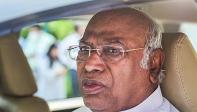 Was forced to go to the Well to get Chairman's attention: Mallikarjun Kharge