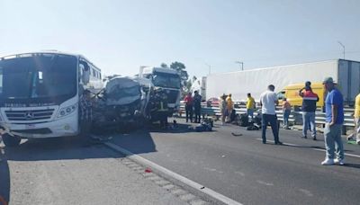 Accidente en la carretera México-Puebla deja cuatro estudiantes y siete adultos lesionados