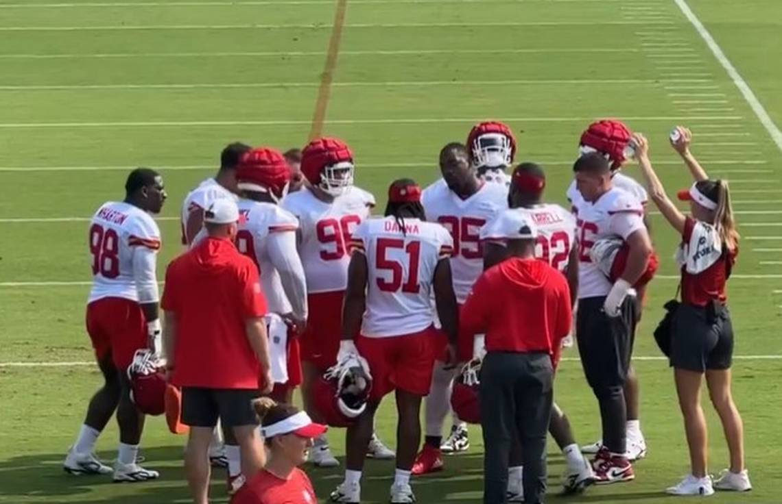 Chiefs fans loved seeing Chris Jones get after defensive linemen at training camp