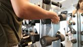 How to do hammer curls, the arm exercise that helps stengthen your whole body | CNN