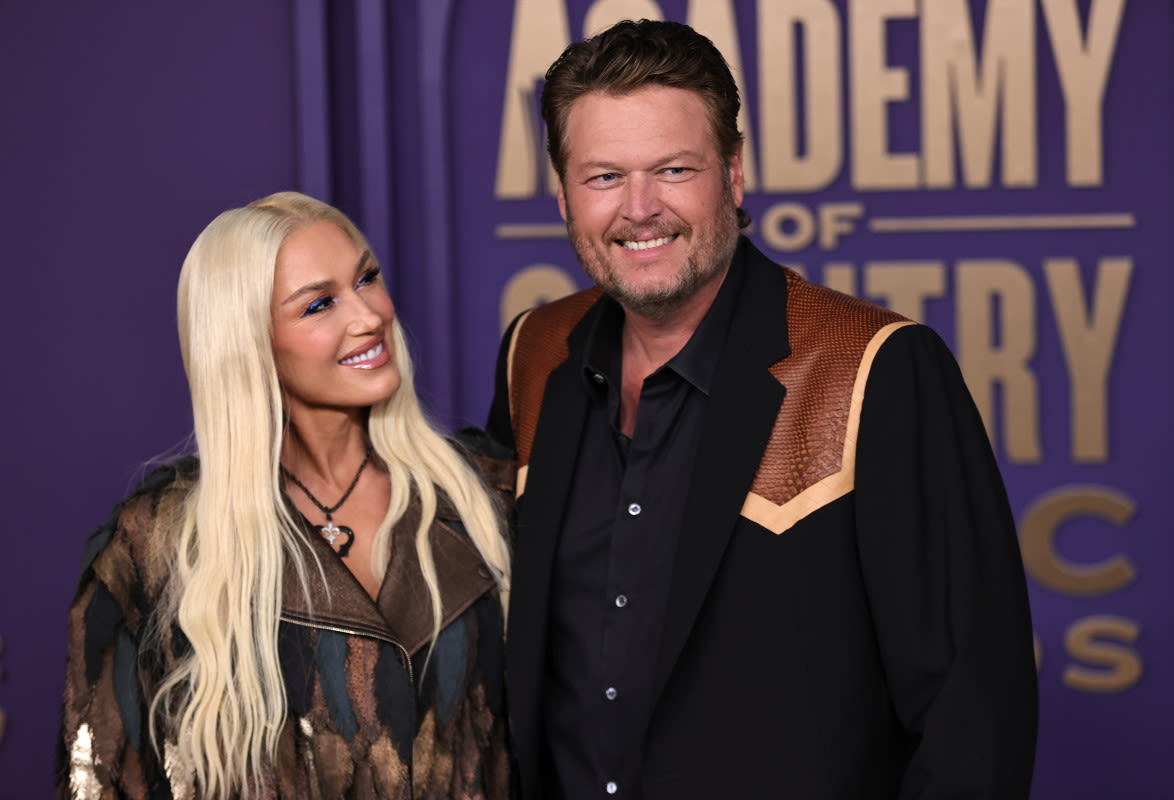 Fans Declare New Loved Up Photos of Blake Shelton and Gwen Stefani 'Made My Whole Week'