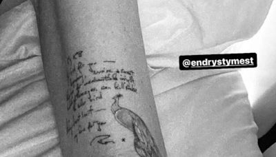 Kate Beckinsale displays new tattoo in apparent tribute to late TV actor dad