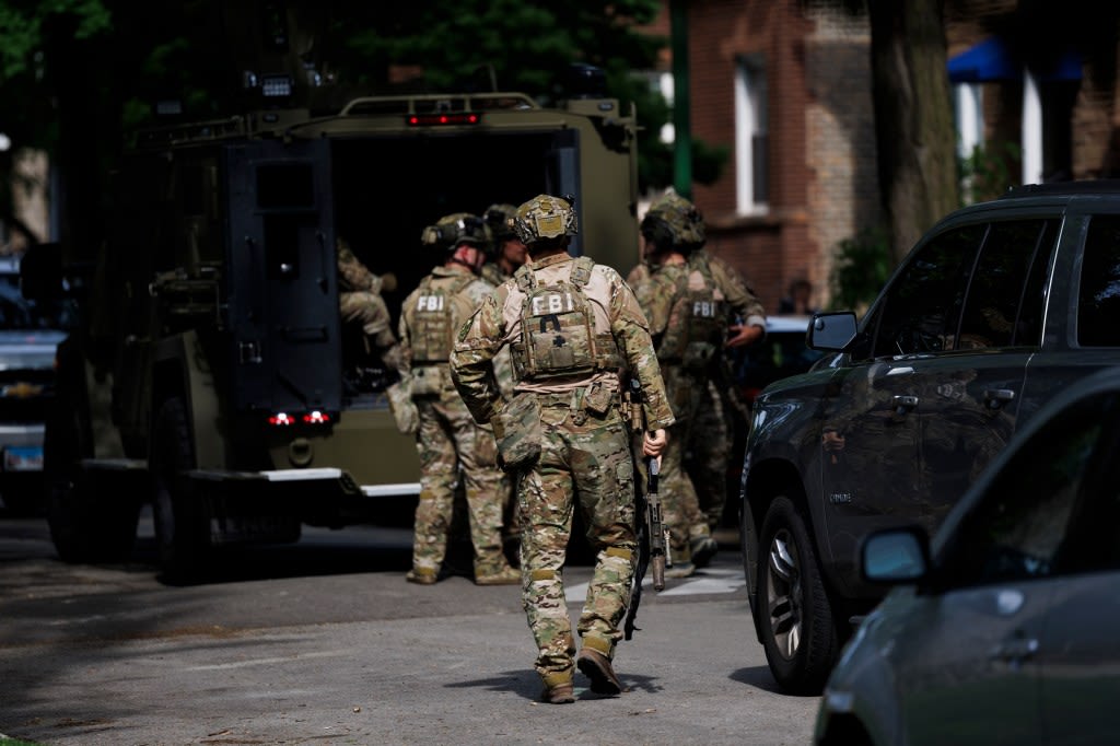 FBI raids Lincoln Square home in gang investigation, officials confirm