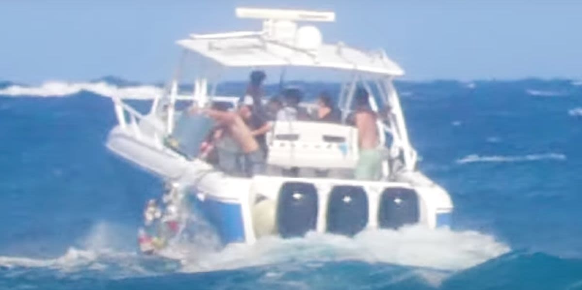 People Are Furious At Video Of Florida Boaters Dumping Trash Into The Ocean