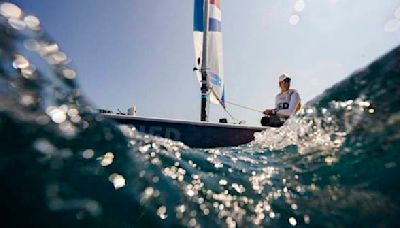 Fickle winds scuttle medal races again, now in the biggest, most diverse Olympic sailing class