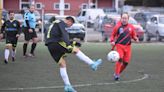 En tierra derecha el futbolito senior