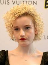 Julia Garner