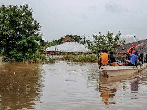 Cyclone bears down on flood-hit Kenya, Tanzania