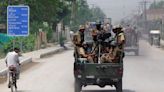 Hostage talks start after Pakistani Taliban militants seize interrogators