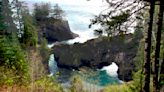 Man falls to his death while hiking with wife along Oregon coast