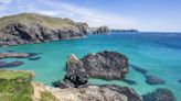 UK's best beach looks like it could be in the Caribbean with 'rugged beauty'