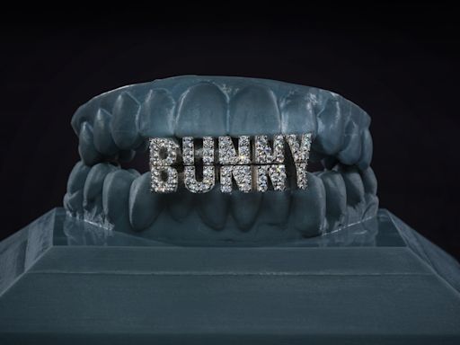 What’s Cooler Than Being Cool? Inside “Ice Cold: An Exploration of Hip-Hop Jewelry” at the AMNH