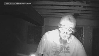 Boulder County "urgently" wants to find armed man who lit fires in Colorado