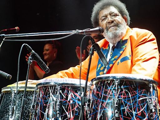 Rubén Rada festejó sus 80 años en el Luna Park con sus hijos en el escenario y amigos como León Gieco y David Lebón