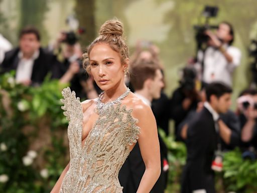 Jennifer Lopez Goes transparent in a Form-Fitting Crystal Gown at the 2024 Met Gala