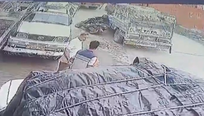 1 Dead In J&K's Hit-And-Run Case, Accident Caught On Camera