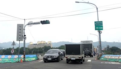 台中市美群橋窄又無人行道 民代要求盡快落實加倍拓寬