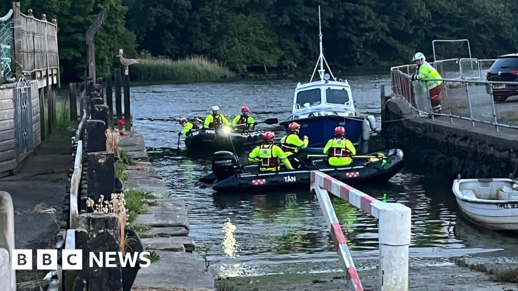 Cardigan: Body found after search for missing canoeist
