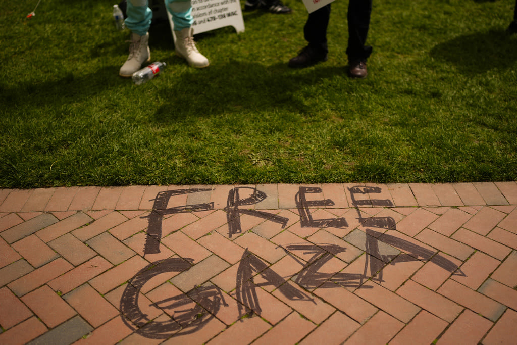 UW regents met with chants to ‘free, free Palestine’