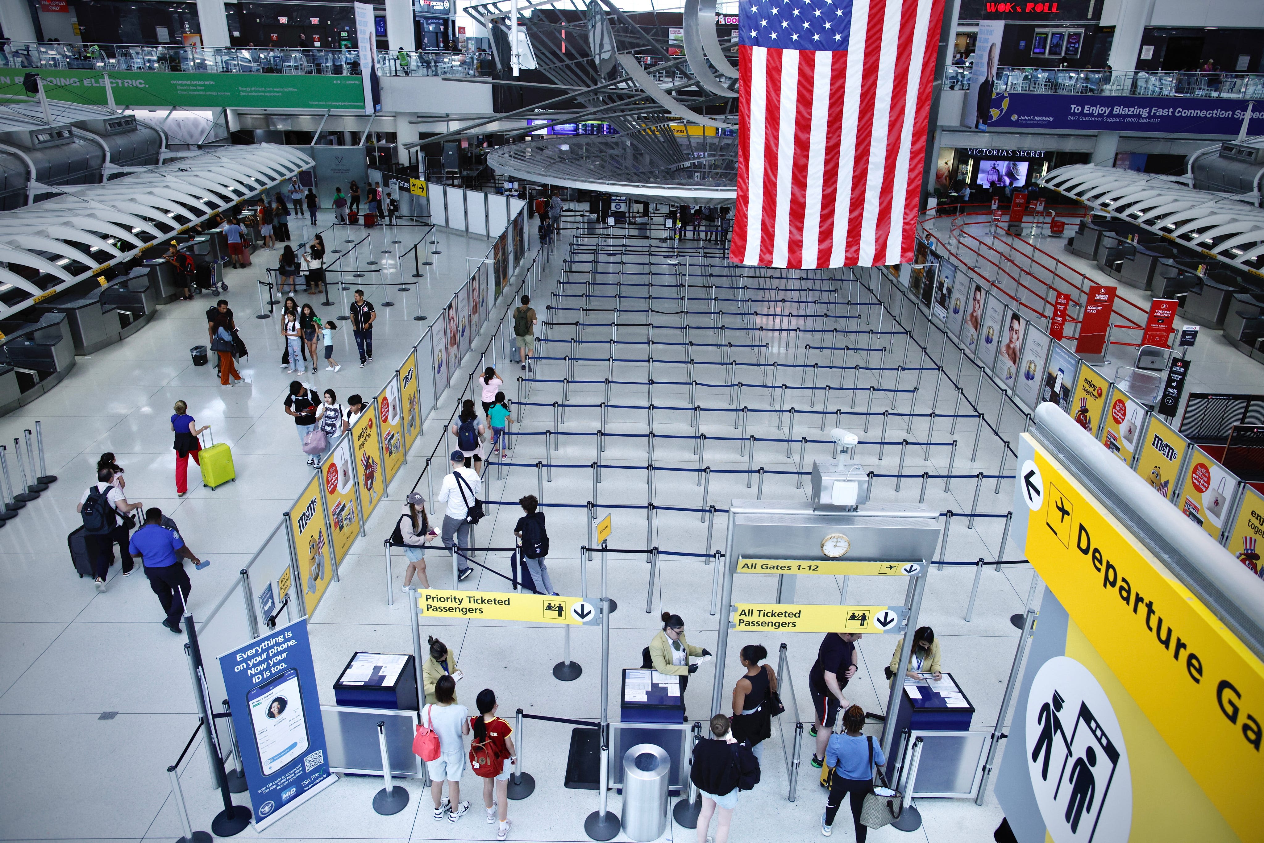 Escalator catches fire at JFK Airport: At least 9 people injured, 4 of them hospitalized