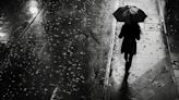 Vientos, lluvias y emociones: cómo ciertos fenómenos meteorológicos afectan a la salud mental