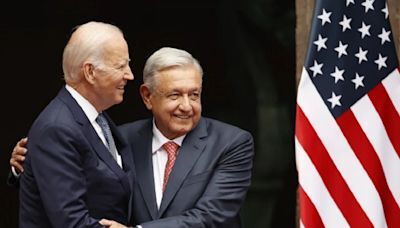 Biden y López Obrador acuerdan "medidas inmediatas" para reducir los cruces fronterizos