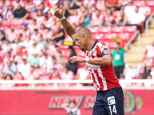 Chicharito Hernández envía emotivo mensaje a la afición rojiblanca tras victoria de Chivas