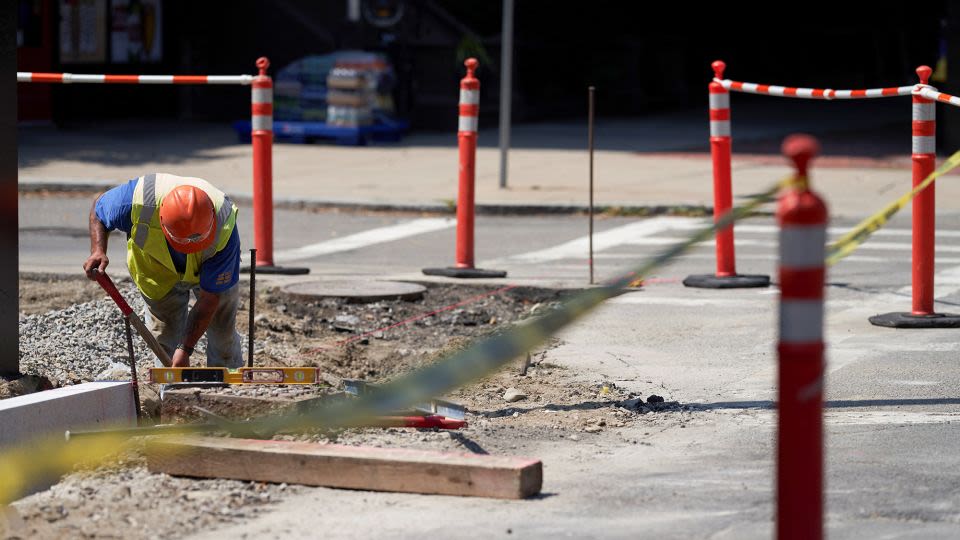 ‘You feel death at your doorstep but have no choice’: Extreme heat takes toll on outdoor workers