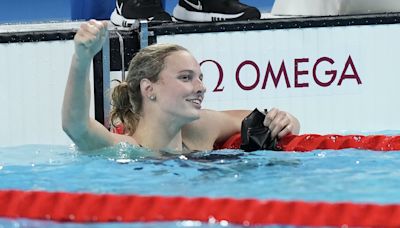 Canadian swimmer Summer McIntosh dominates to win Olympic 400-metre medley gold