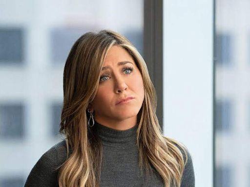 Jennifer Aniston teria 'crush colossal' por colega de elenco casado, diz revista: 'Jogo perigoso'