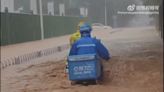 華南強降雨 珠海中山多處水浸