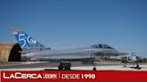 Manuel Serrano agradece a la Base Aérea de Albacete que abra sus puertas a la ciudadanía con motivo del 50 aniversario del Ala 14