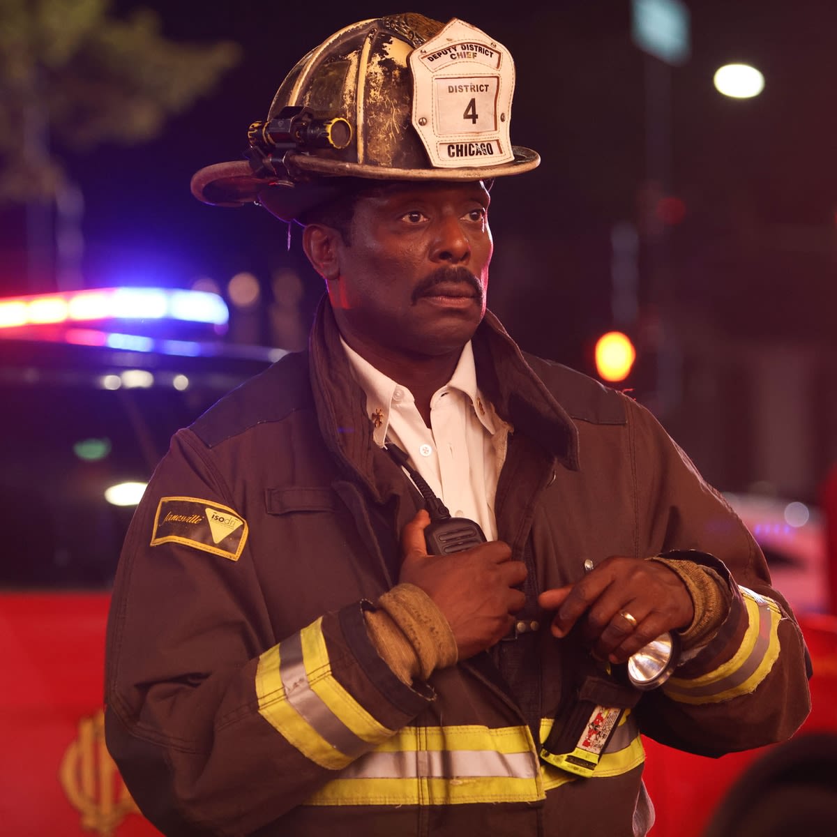 Chicago Fire 's Eamonn Walker Leaving After 12 Seasons