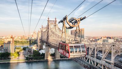 Guide to Roosevelt Island, NYC, including parks and attractions