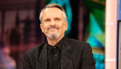 Miguel Bosé alaba el ‘no saludo’ de Dani Carvajal a Pedro Sánchez y las redes estallan