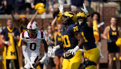 Michigan football bum-rushes Arkansas State in homecoming game to secure 2nd victory of season